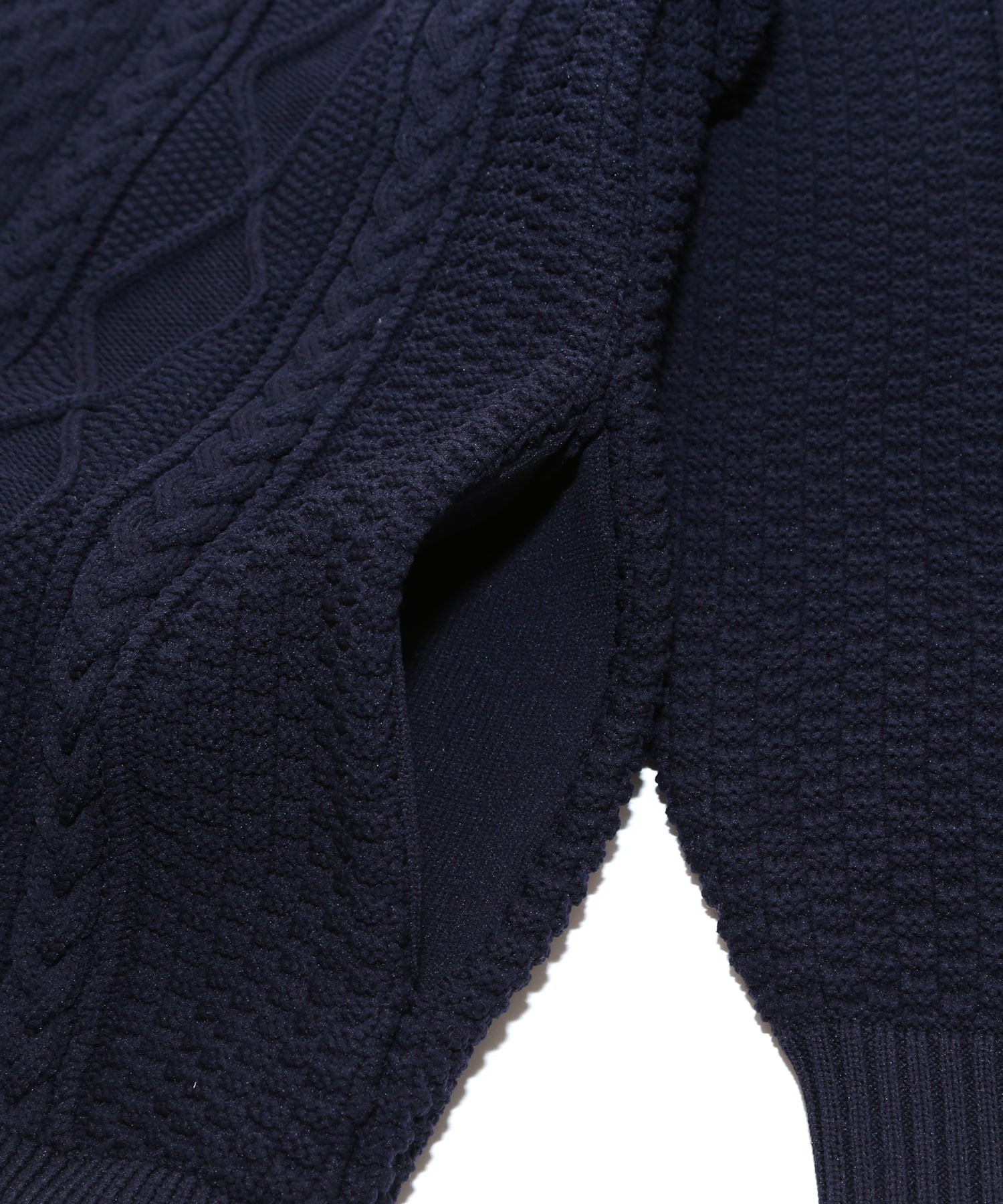 URBAN ARAN ZIP / M25AW1301